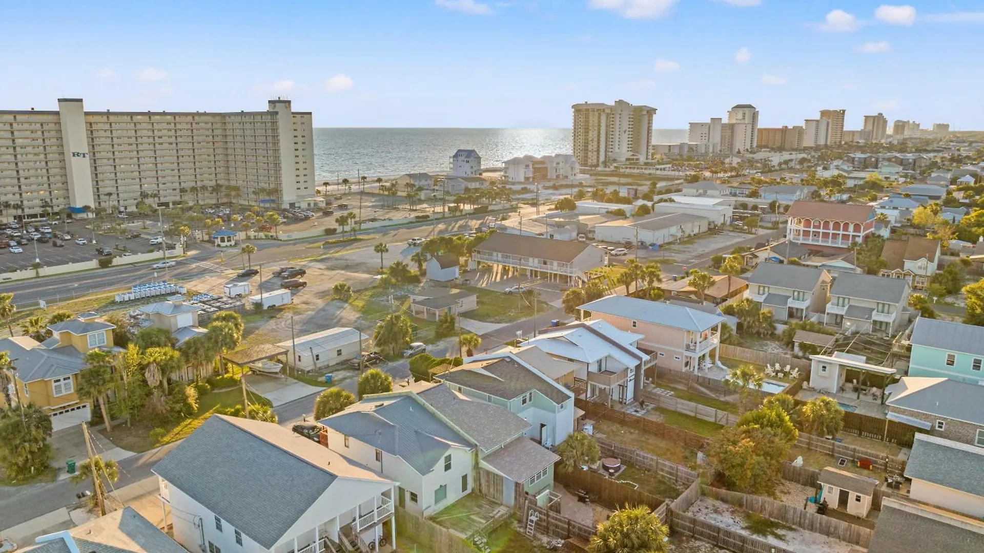 Just Beachy - 3Br Dog-Friendly Townhouse Near Beaches & Attractions! Panama City Beach Nyaraló